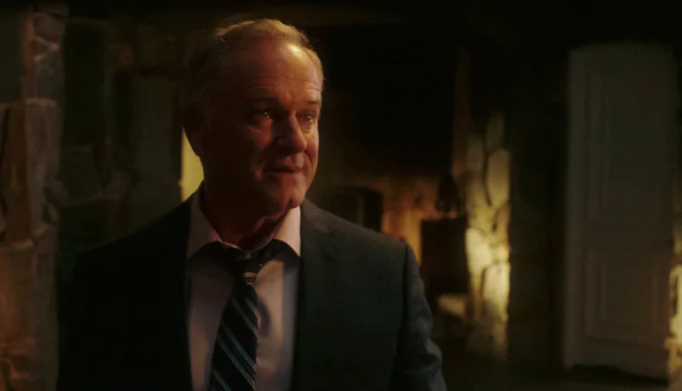 Момент из 4 серии 3 сезона