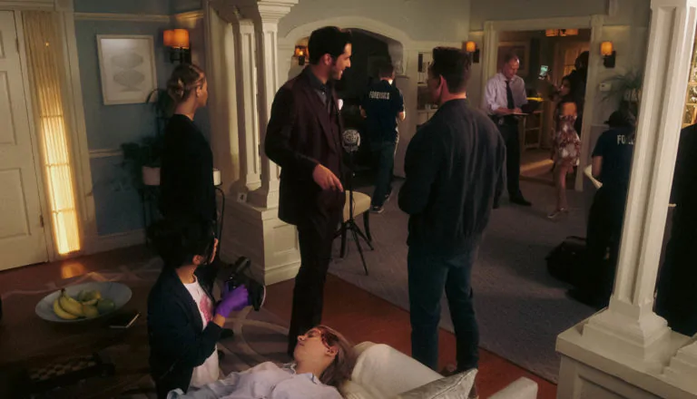 Момент из 8 серии 3 сезона